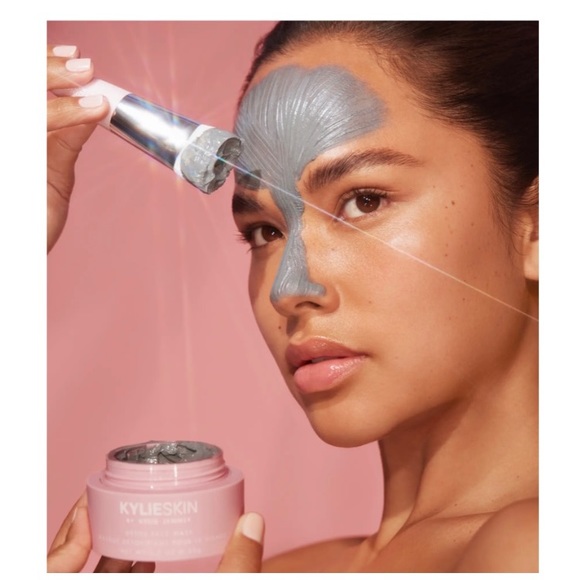 Kylie Skin Face Mask - Picture 12 of 14